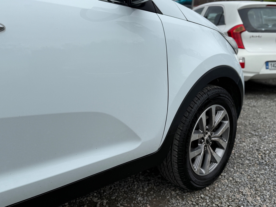 2014 Kia Sportage - image 12