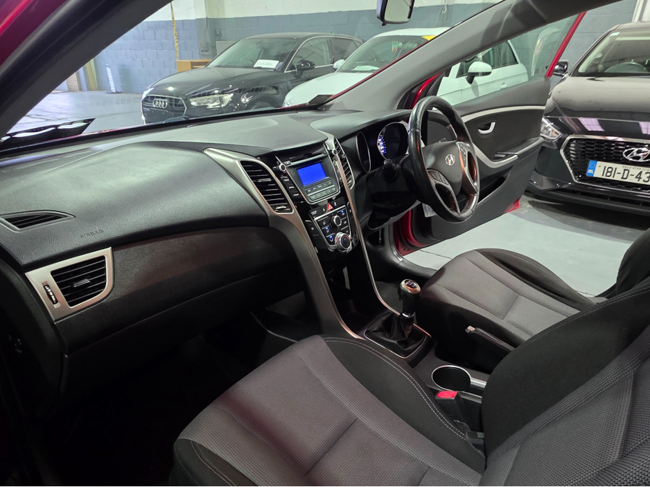 2013 Hyundai i30 - image 16