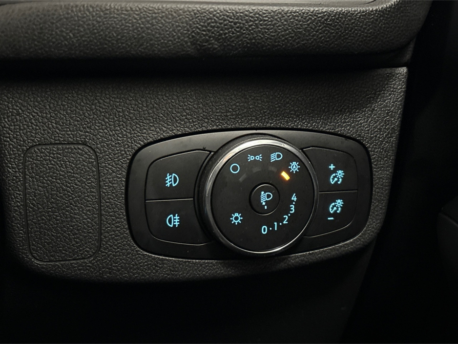 2023 Ford Focus TITANIUM 1.0T**MULTIFUNCTIONAL STEERING WHEEL**TOUCH SCREEN MEDIA DISPLAY**APPLE CARPLAY**BLACK CLOTH INTERIOR**SATNAV**KEYLESS START**BLACK CLOTH INTERIOR**FINANCE AVAILABLE** €23,495