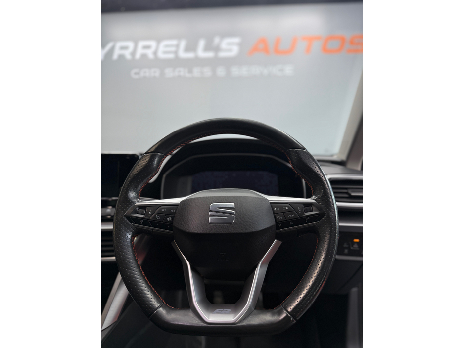 2021 SEAT Leon 1.5 TSI 150HP FR 5DR €22,950