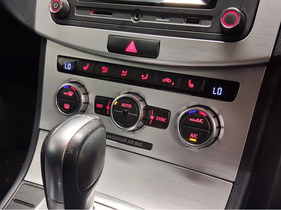 2014 Volkswagen Passat **R LINE - AUTO** €12,888