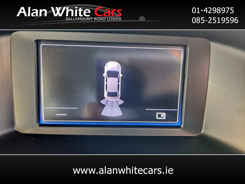 2016 Ford Focus - image 28