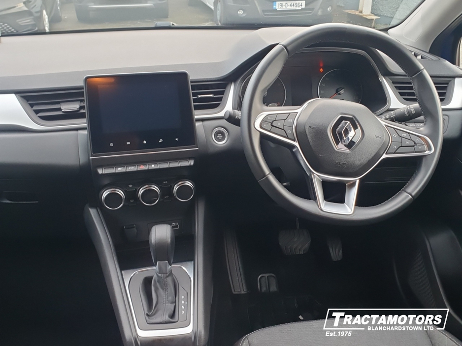 2023 Renault Captur - image 2