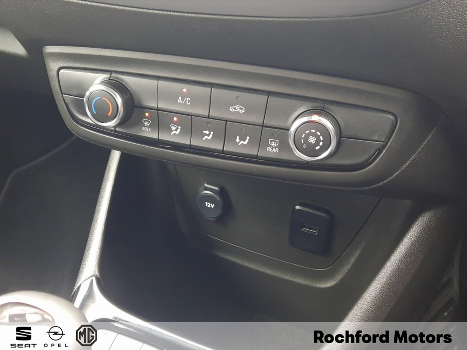 2024 Opel Crossland X - image 13