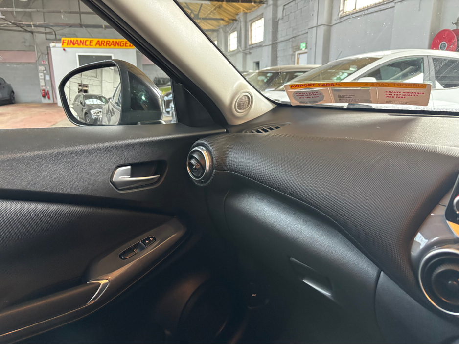 2021 Nissan Juke - image 16