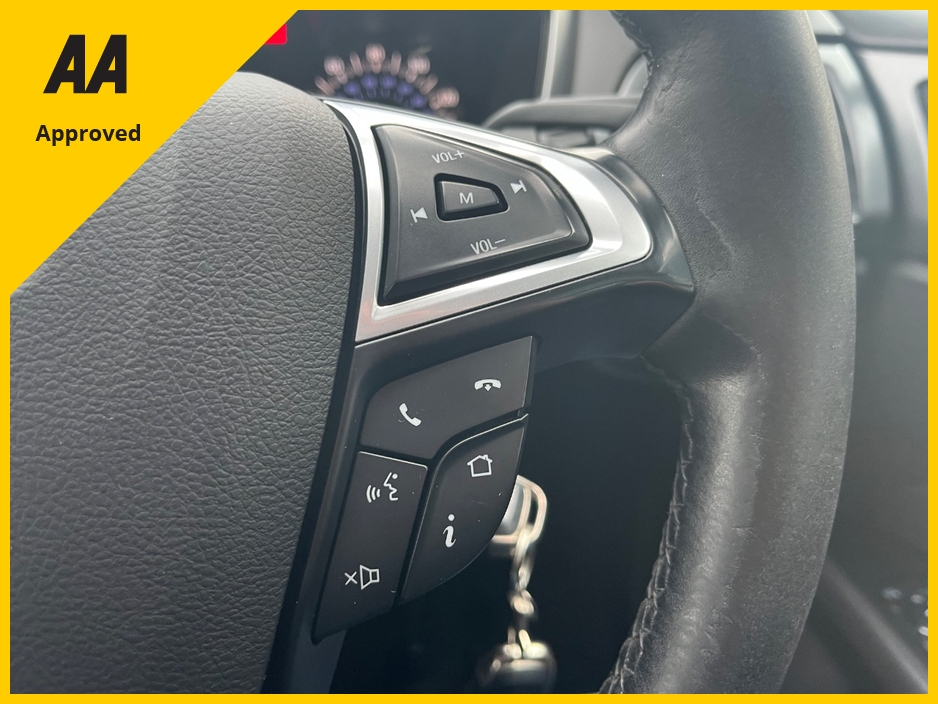 2016 Ford Mondeo - image 16