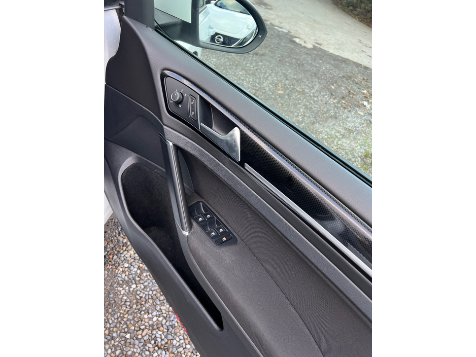 2017 Volkswagen Golf DBA-6RCJZ €16,500