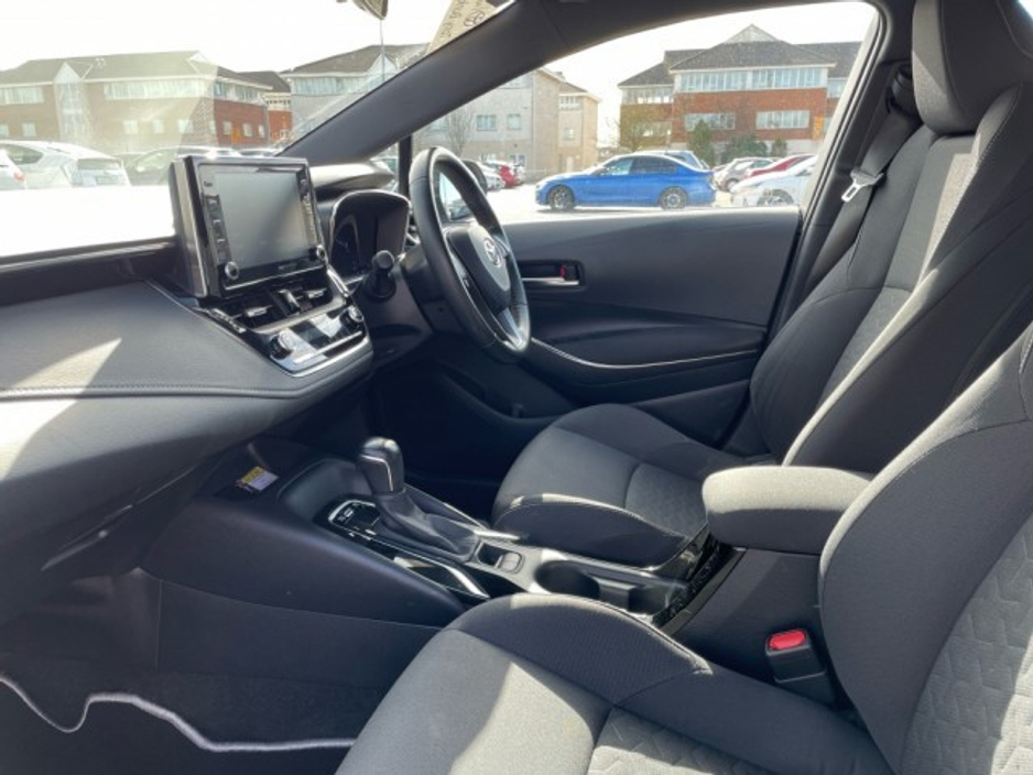 2022 Toyota Corolla - image 6