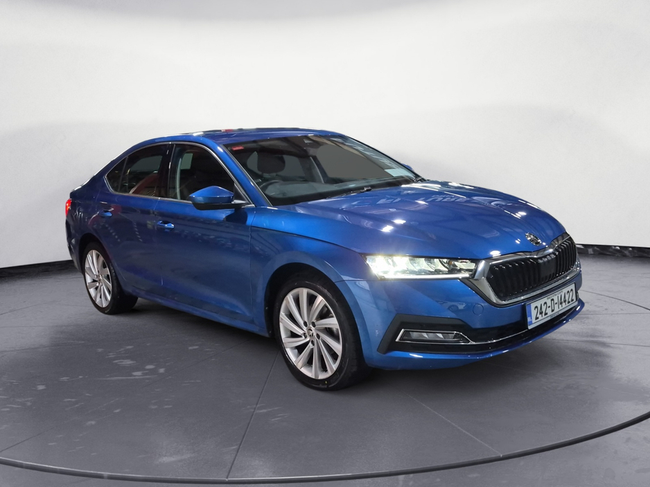 2024 Skoda Octavia - image 3