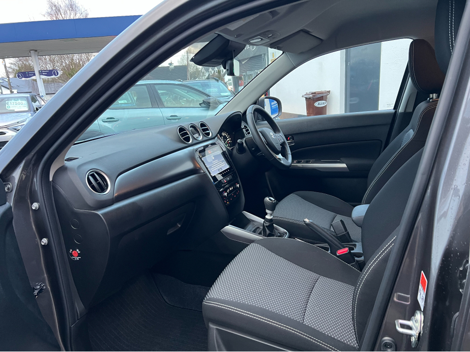 2025 Suzuki Vitara 1.4 B/JET HYBRID MOTION €29,450