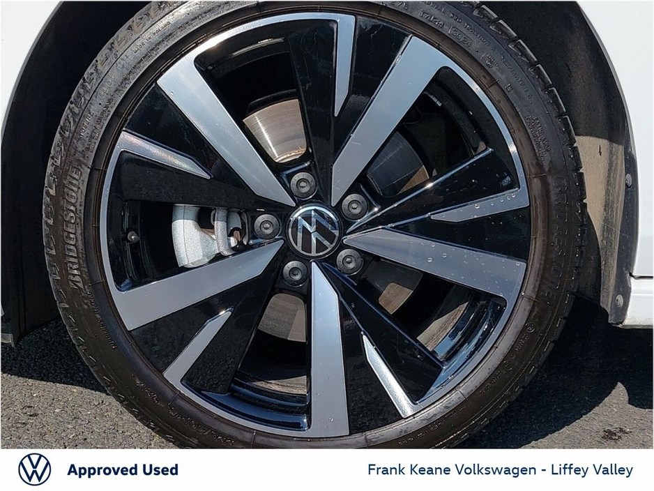 2025 Volkswagen Golf - image 8