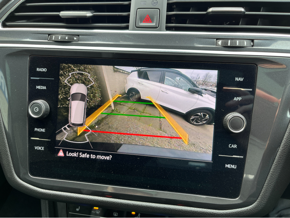 2023 Volkswagen Tiguan Allspace - image 24