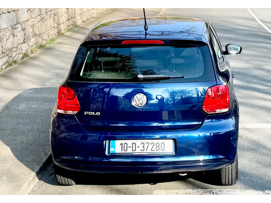 2010 Volkswagen Polo - image 5