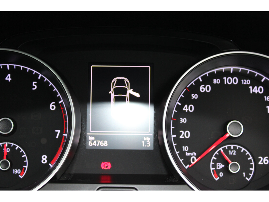 2016 Volkswagen Golf 1.2TSI 3DR 110HP Highline €15,950