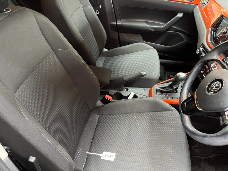 2020 Volkswagen Polo - image 10