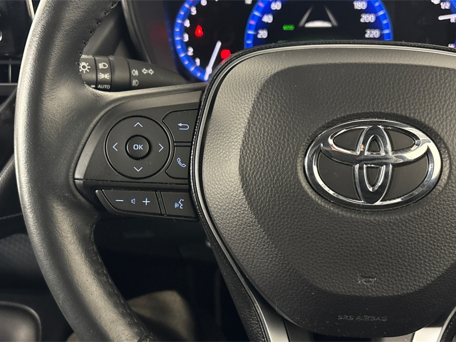 2021 Toyota Corolla HYBRID LUNA**TOUCHSCREEN BLUETOOTH MEDIA**REVERSE CAMERA**PARKING SENSORS**DUAL CLIMATE**CRUISE CONTROL**MULTIFUNCTIONAL STEERING WHEEL**AIR CONDITIONING**ISOFIX**FINACE AVAILABLE** €21,995