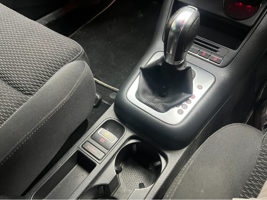 2014 Volkswagen Tiguan - image 16