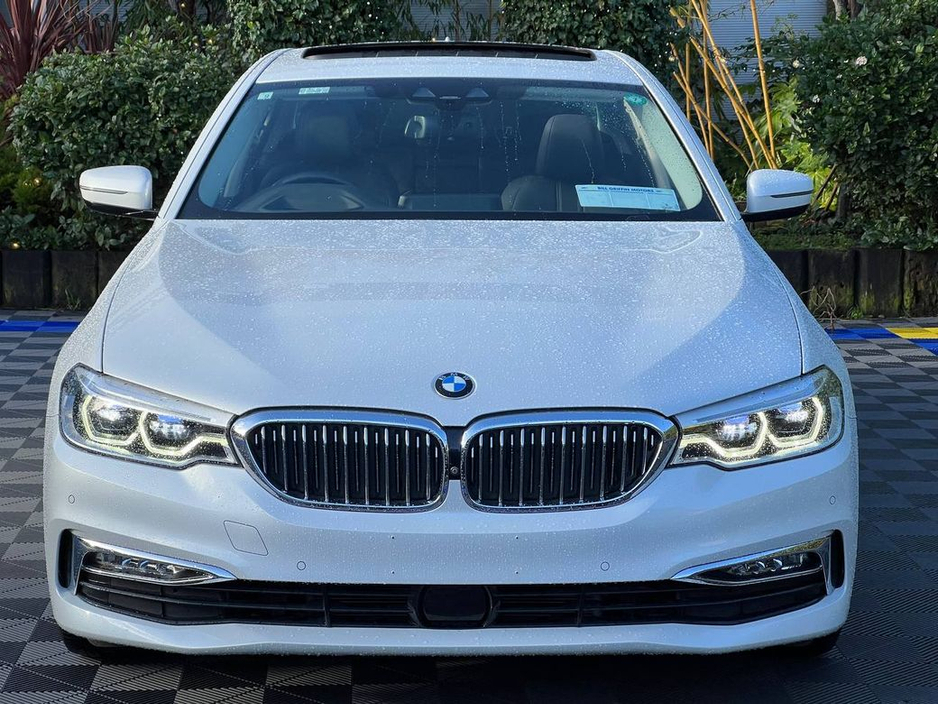 2018 BMW 5 Series 530e LUXURY LINE 2.0 HYBRID // FULL SERVICE HISTORY/ /TILT & SLIDE SUNROOF // HARMAN/KARDON €24,900