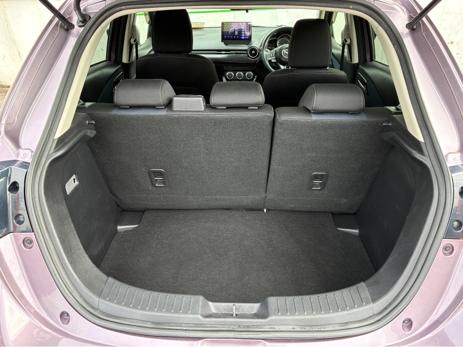 2015 Mazda Demio - image 6