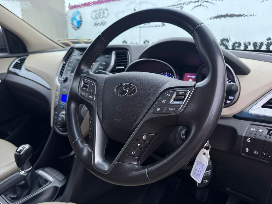 2015 Hyundai Santa Fe 4WD EXECUTIVE 4DR €11,800