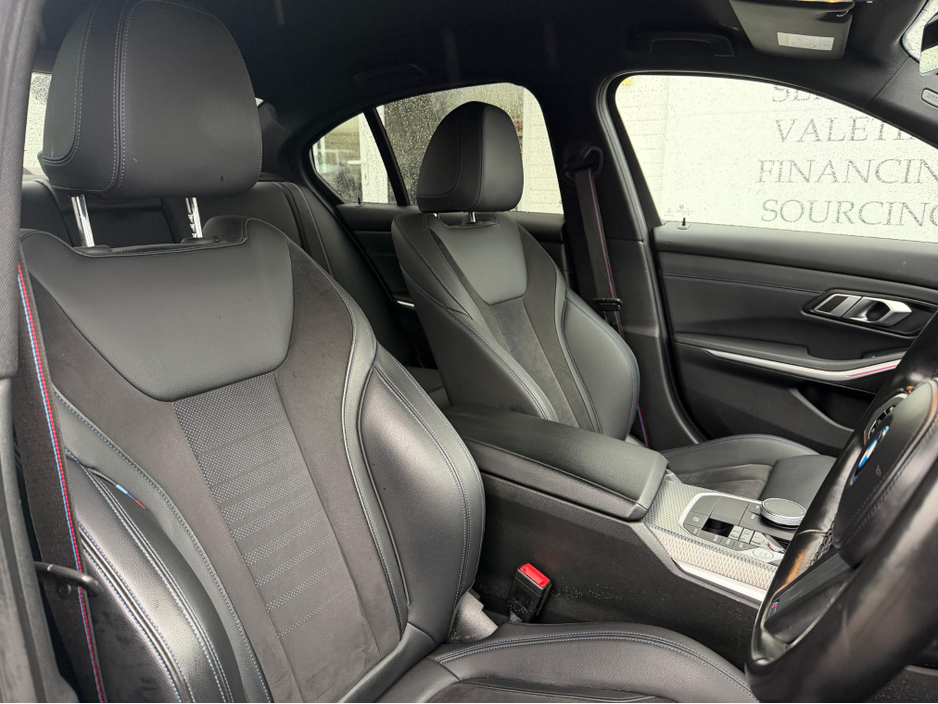 2023 BMW 3 Series - image 16