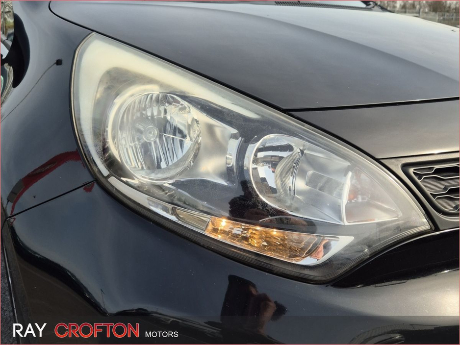 2013 Kia Rio - image 14