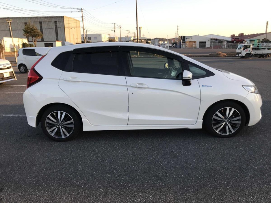 2017 Honda Fit - image 5