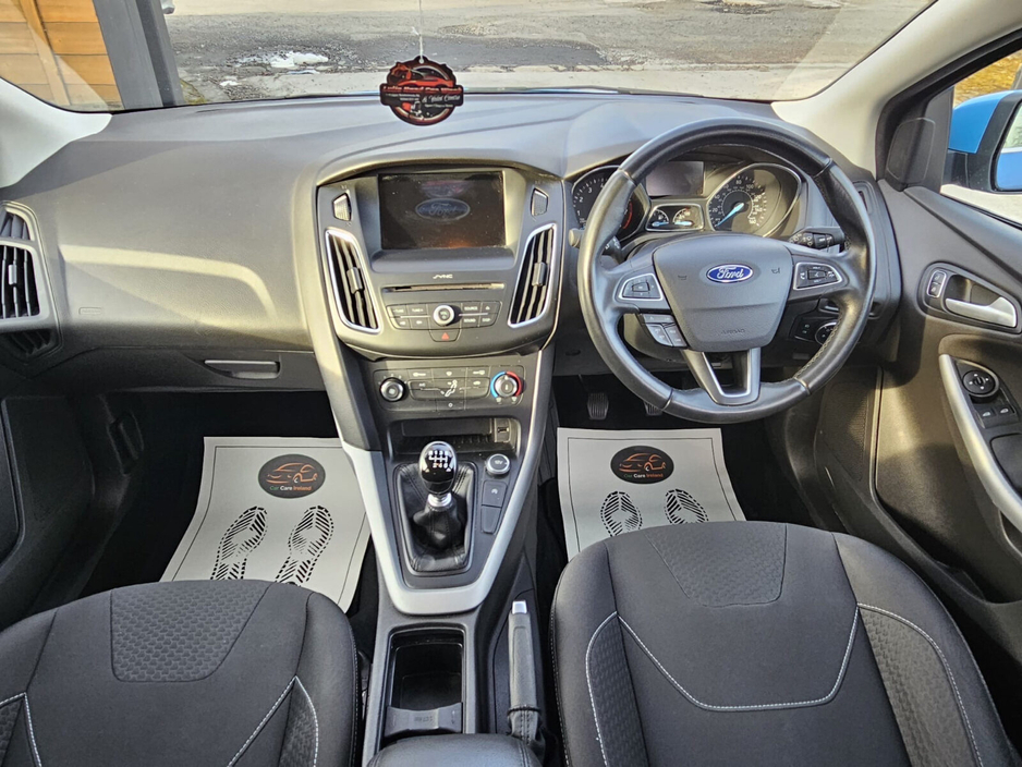 2017 Ford Focus - image 29