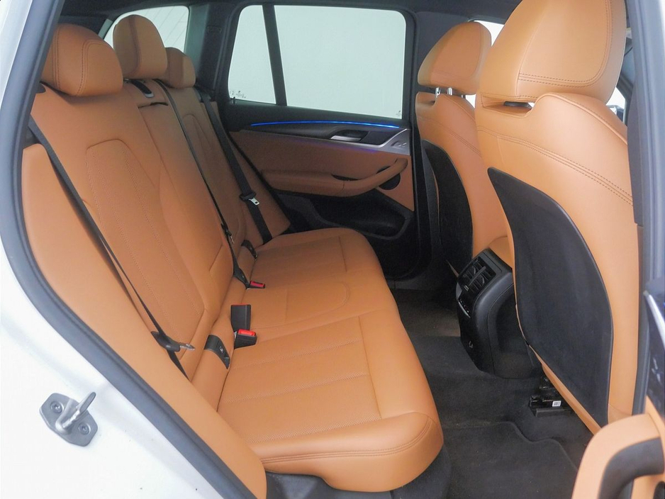 2024 BMW X3 - image 11