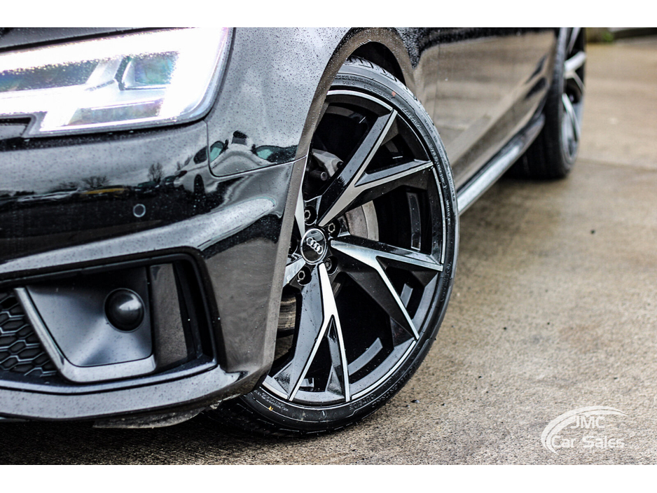 2019 Audi A4 - image 2