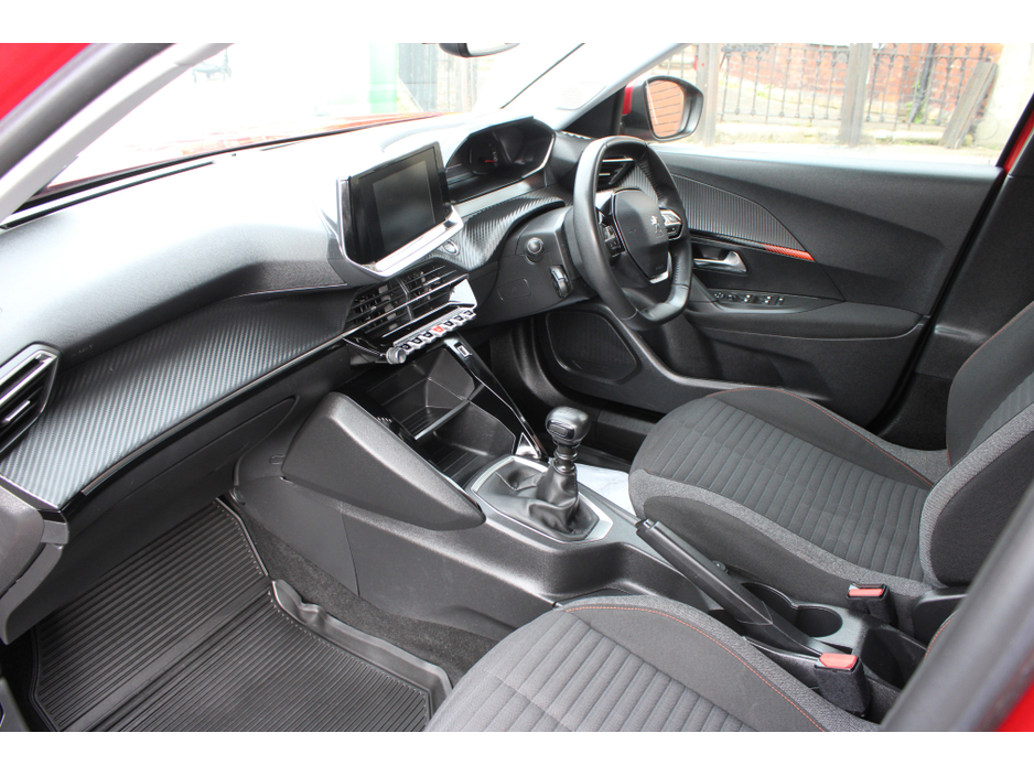 2022 Peugeot 2008 - image 10