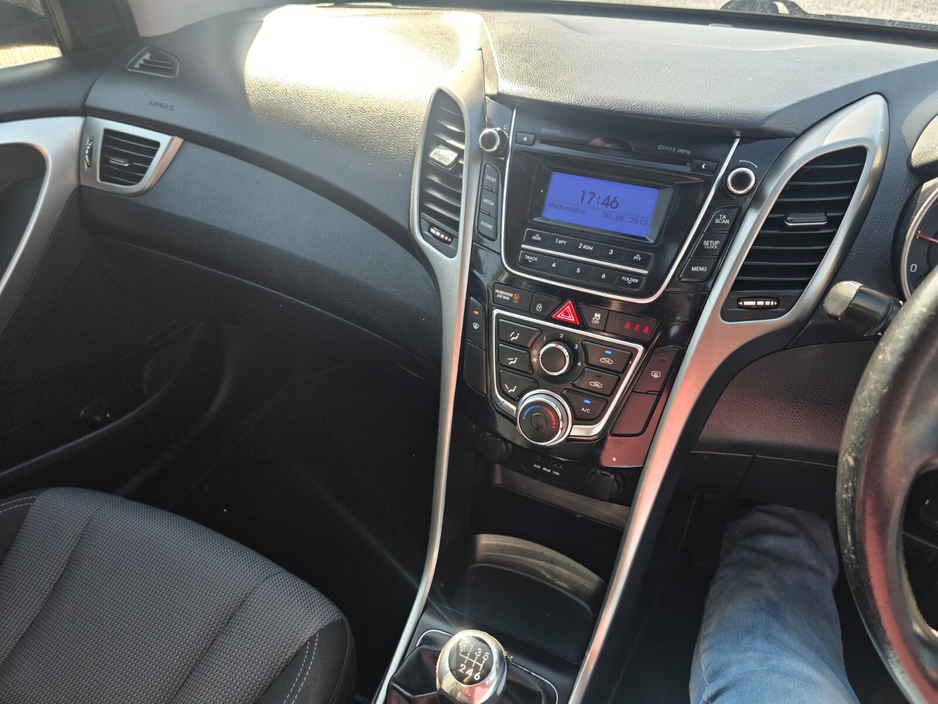 2014 Hyundai i30 - image 10