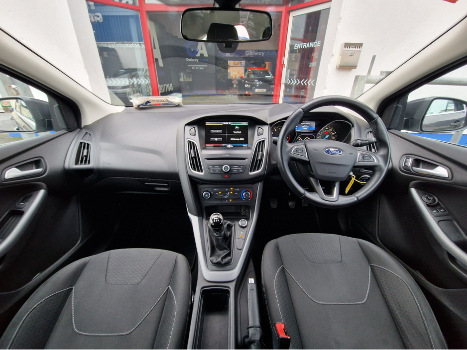 2016 Ford Focus 1.0 T ZETEC-FULL SERV.HISTORY-LOW MILEAGE €10,450