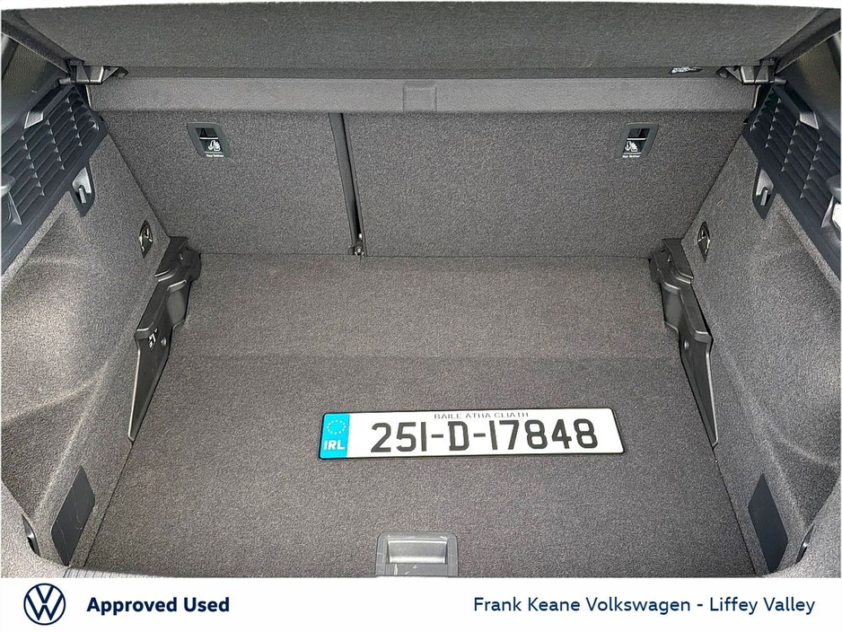 2025 Audi Q2 - image 9