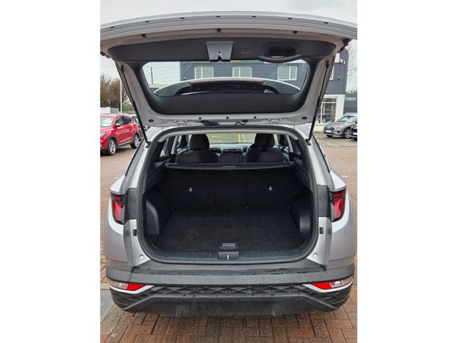 2023 Hyundai Tucson - image 5