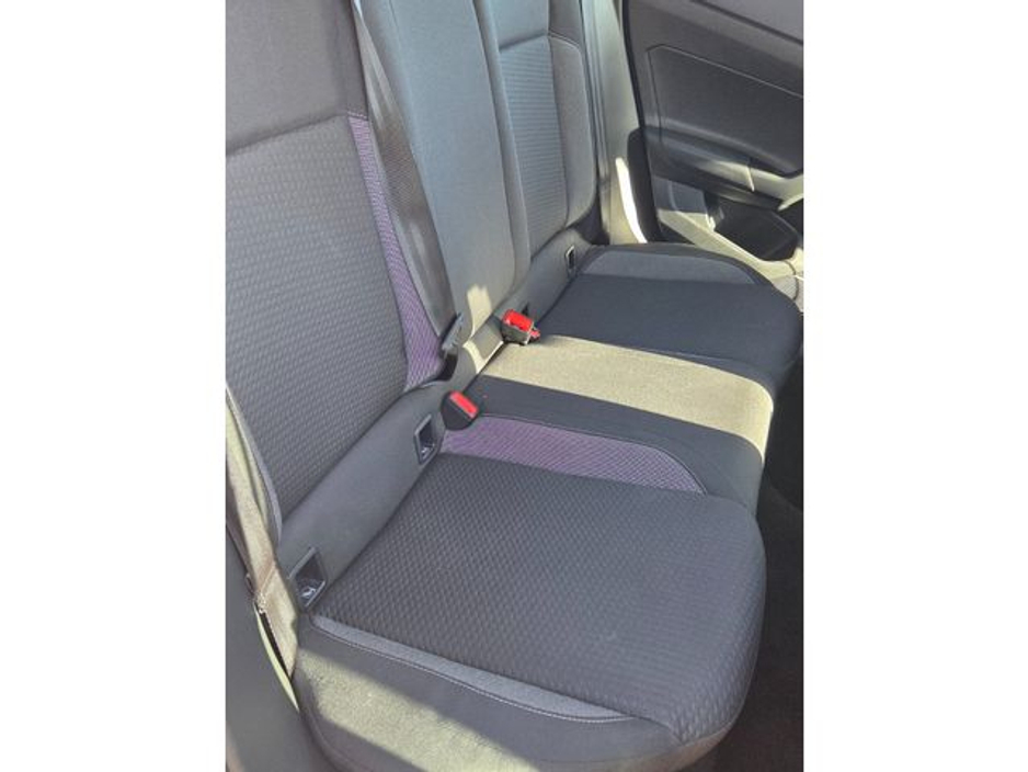 2024 Volkswagen Polo - image 7