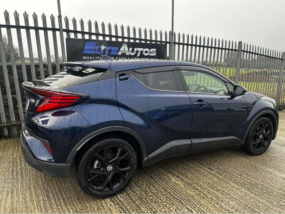 2020 Toyota C-HR Self Charging Hybrid 1.8 €24,995