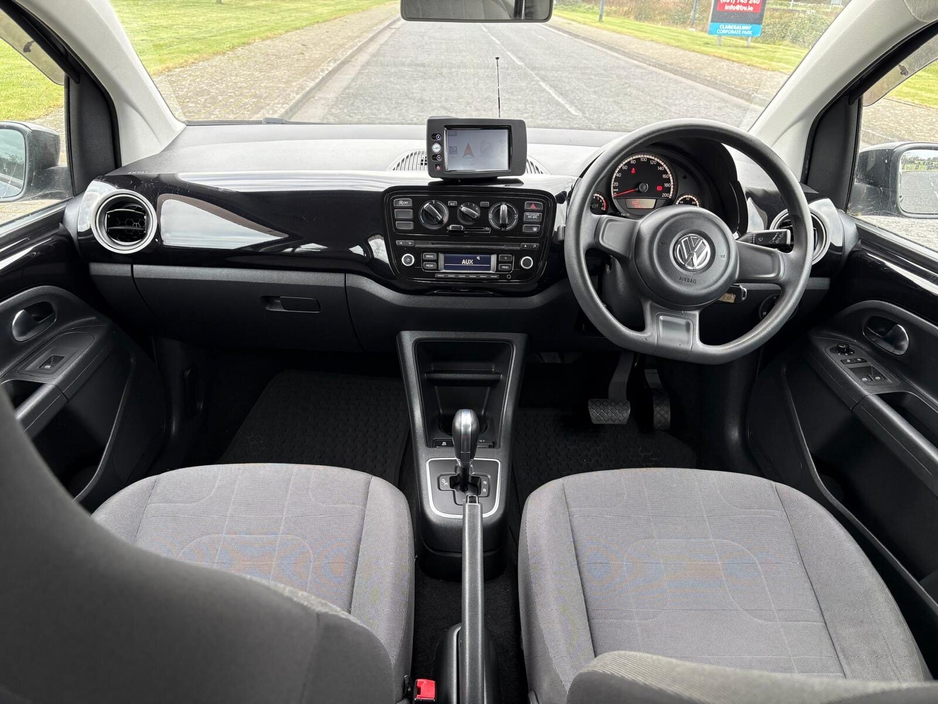2015 Volkswagen up! - image 5