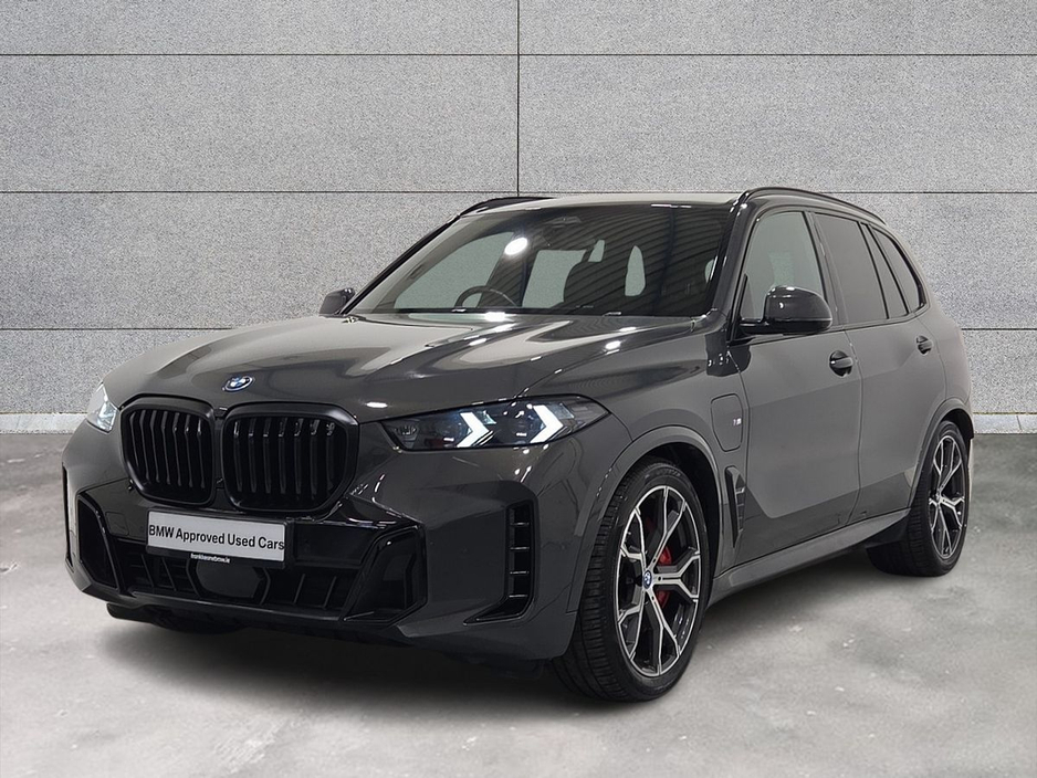 2023 BMW X5 - image 26