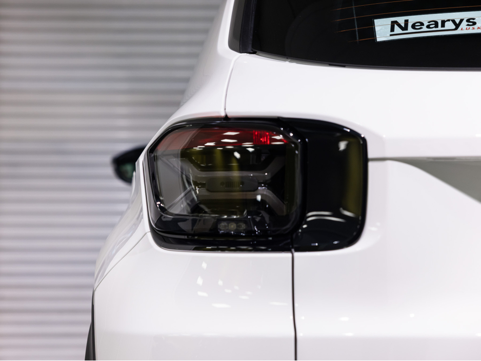 2026 Jeep Avenger 4XE Upland €39,995