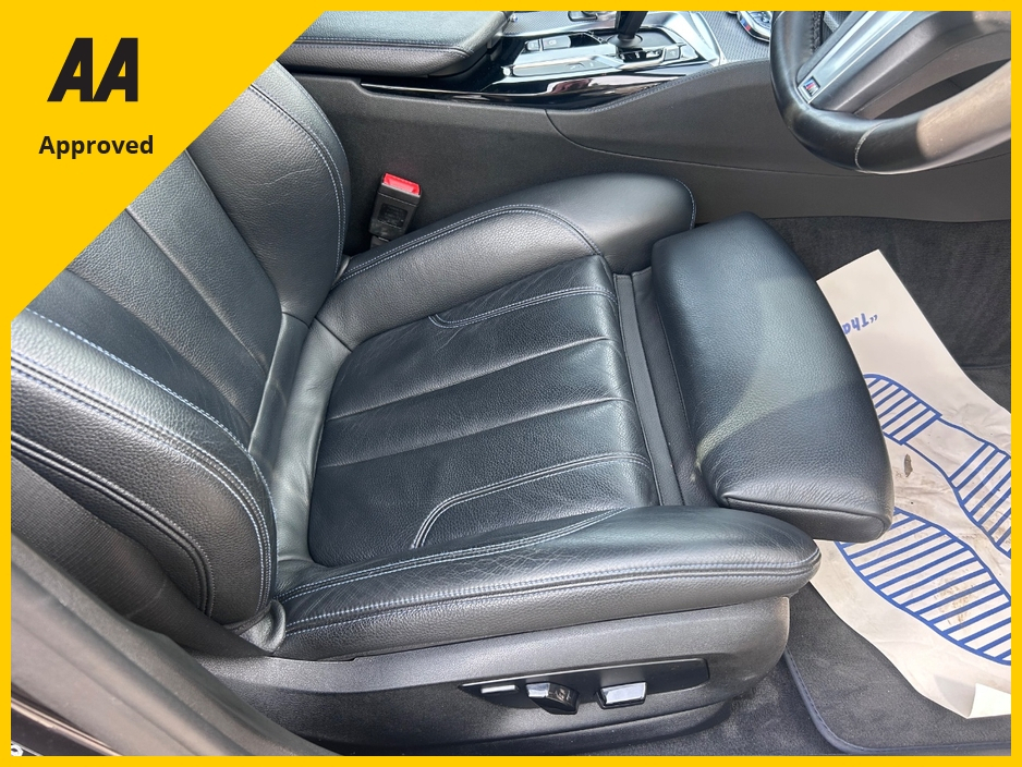 2018 BMW 5 Series - image 14