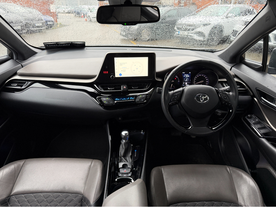 2023 Toyota C-HR HYBRID...KEYLESS ENTRY