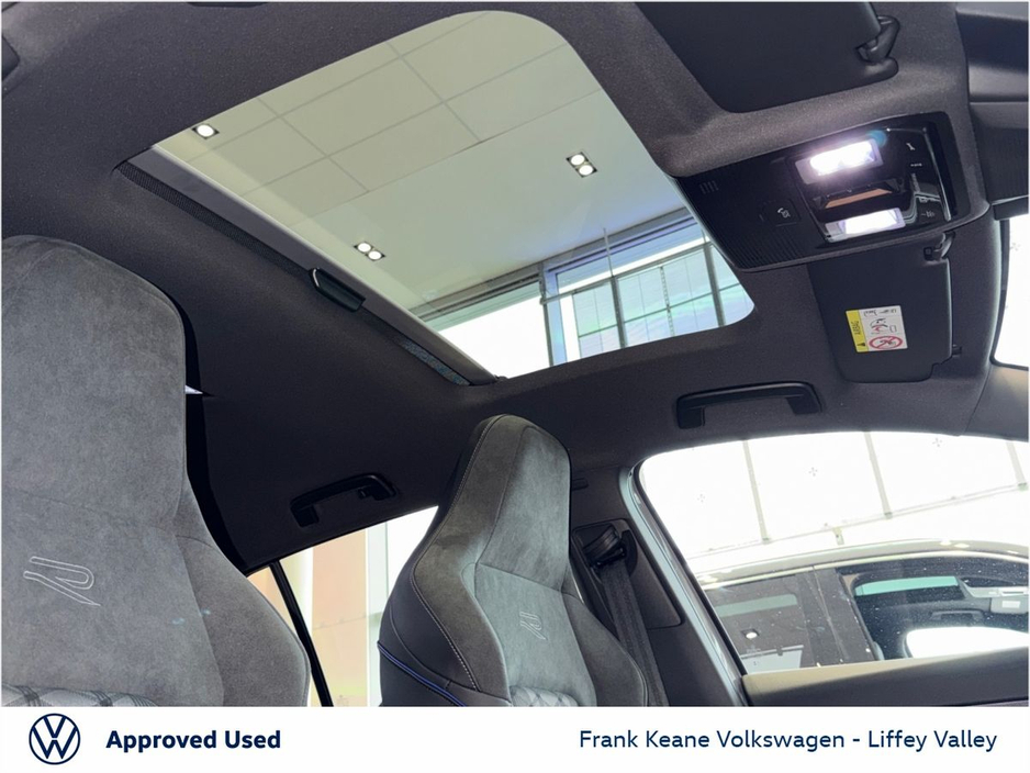 2026 Volkswagen Golf - image 18