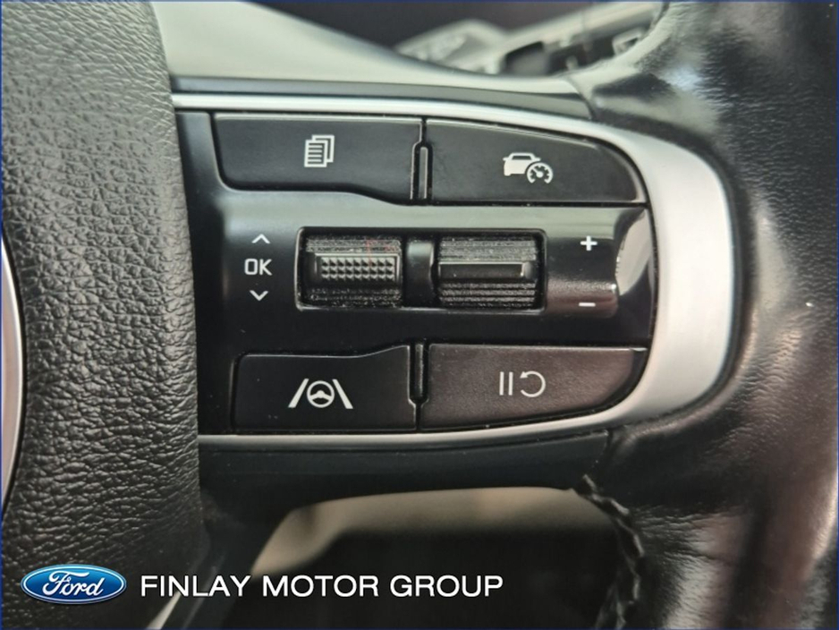 2023 Kia Sportage - image 13