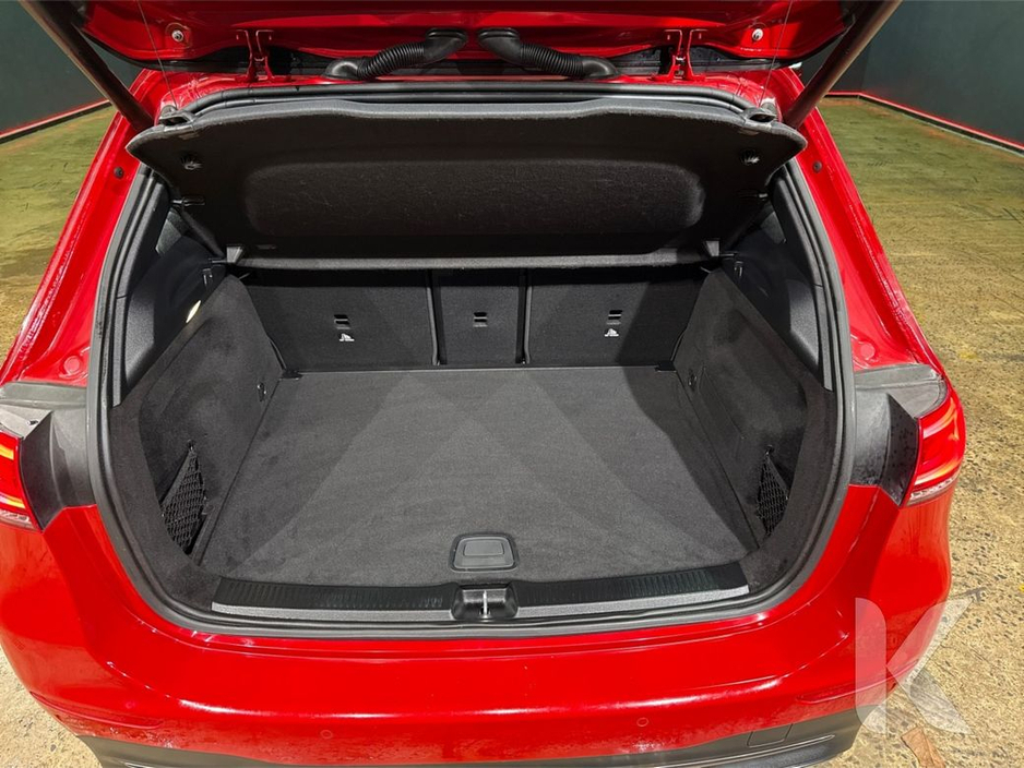 2019 Mercedes-Benz B Class B180 1.4 AUTOMATIC - HALF BLACK LEATHER - FACTORY ALLOY WHEELS - ELECTRIC/HEATED SEAT - REAR CAMERA €24,950