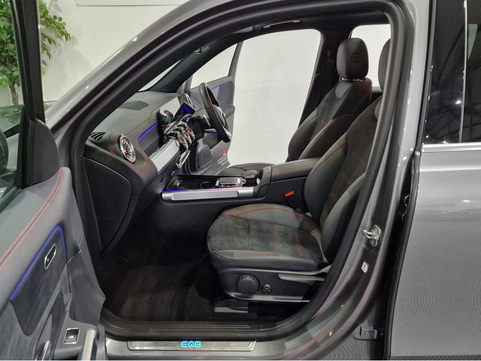 2023 Mercedes-Benz EQB 300 AMG LINE PREMIUM (PAN ROOF / 7 SEATER) 4MATIC AUTOMATIC **ONE OWNER / APPLE CARPLAY / BLIND SPOT ASSIST / ELECTRIC SUNROOF / ELECTRIC BOOTLID / REVERSE CAMERA / WIRELESS PHONE CHARGING** €39,900