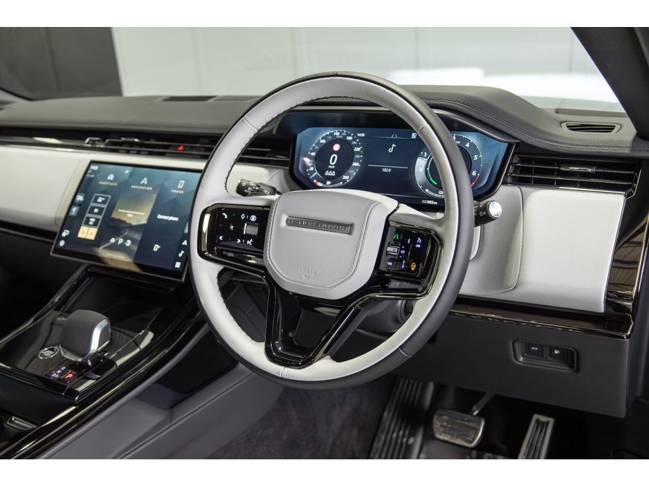 2026 Land Rover Range Rover Sport - image 9