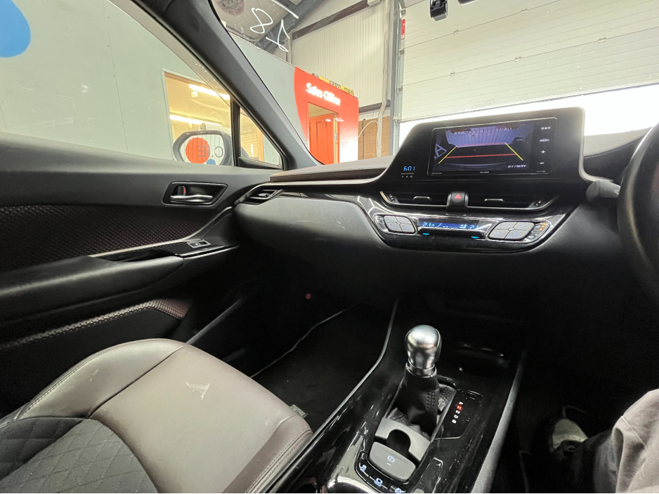 2018 Toyota C-HR - image 17