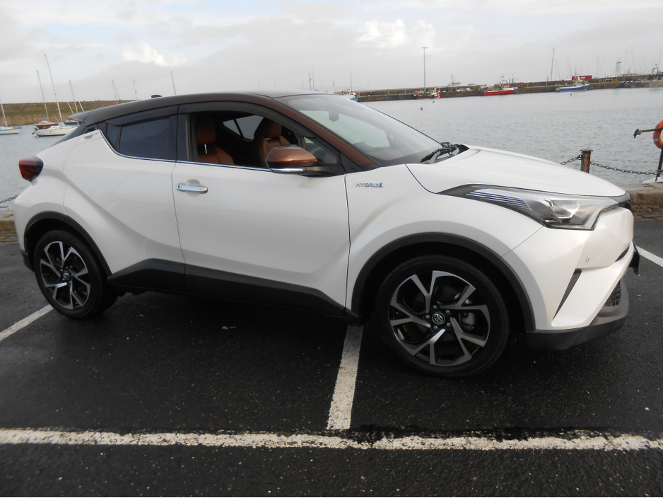 2019 Toyota C-HR Sport Hybrid €21,995