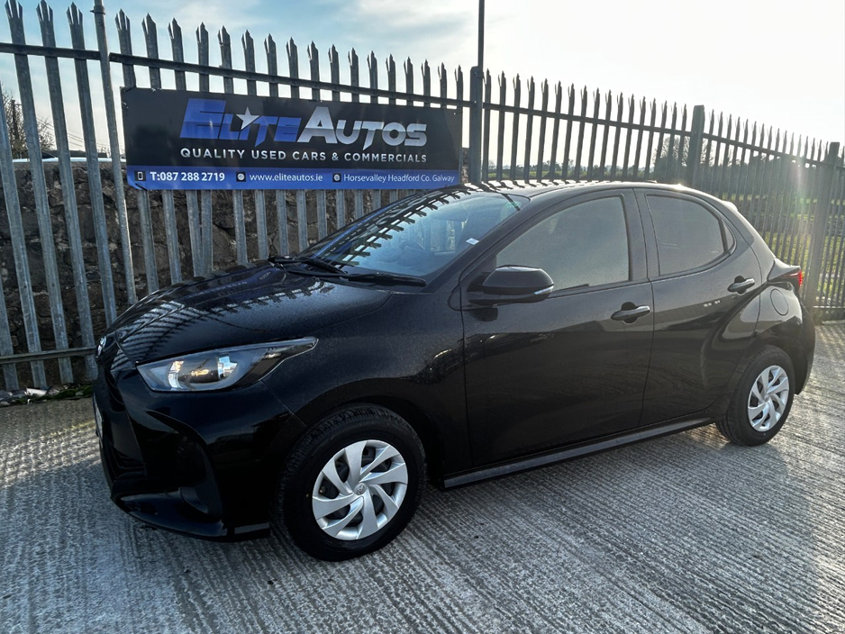 2021 Toyota Yaris - image 5